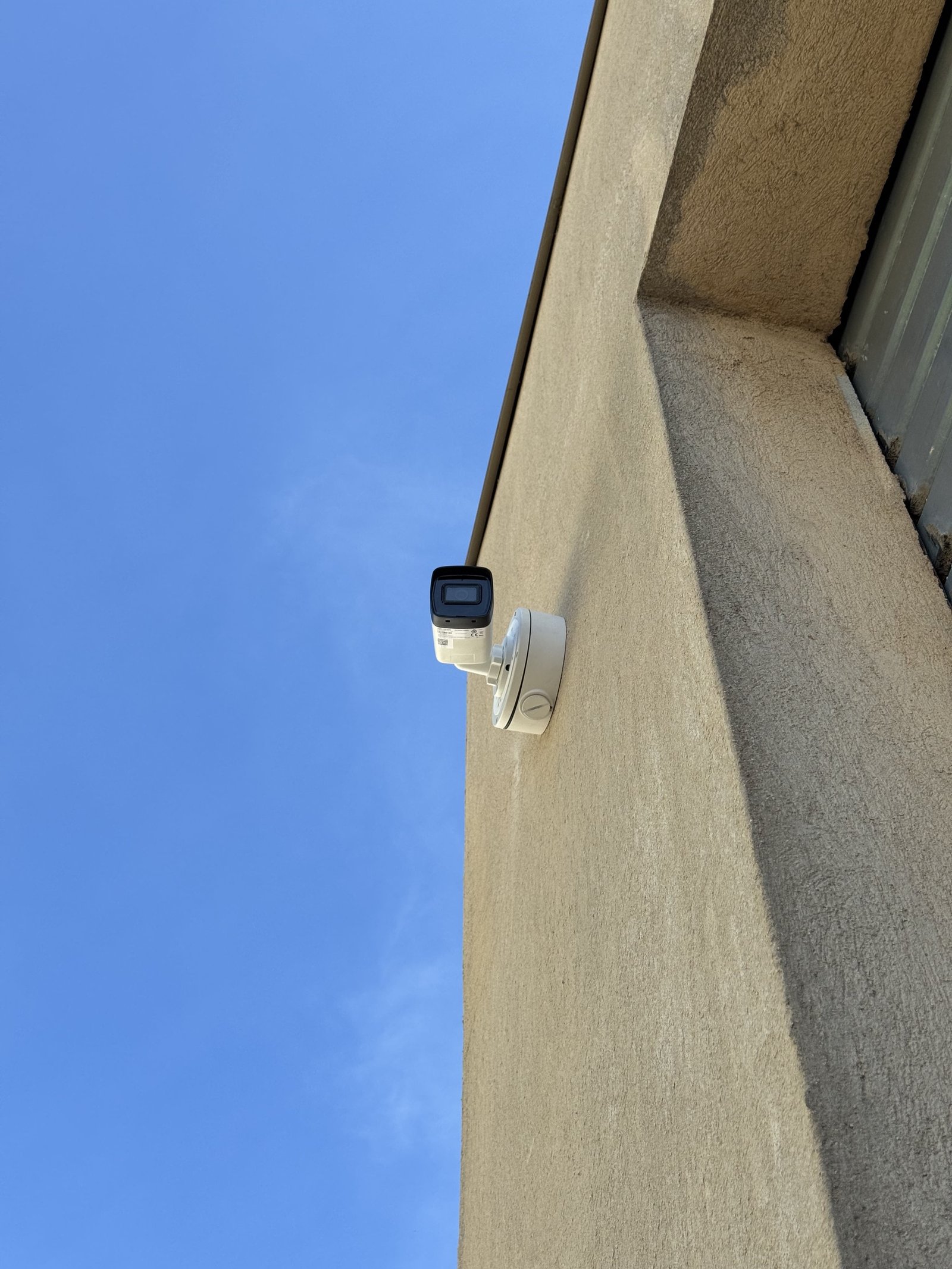caméra hikvision à la crau